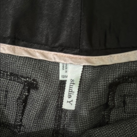 Studio Y Gray Sassy Women's Trousers - Picture 2 of 12